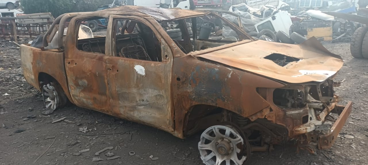  Toyota HILUX 2005    EN DESARME